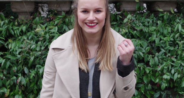 Ex-student Hannah Gale talks to The River about her blogging success ...