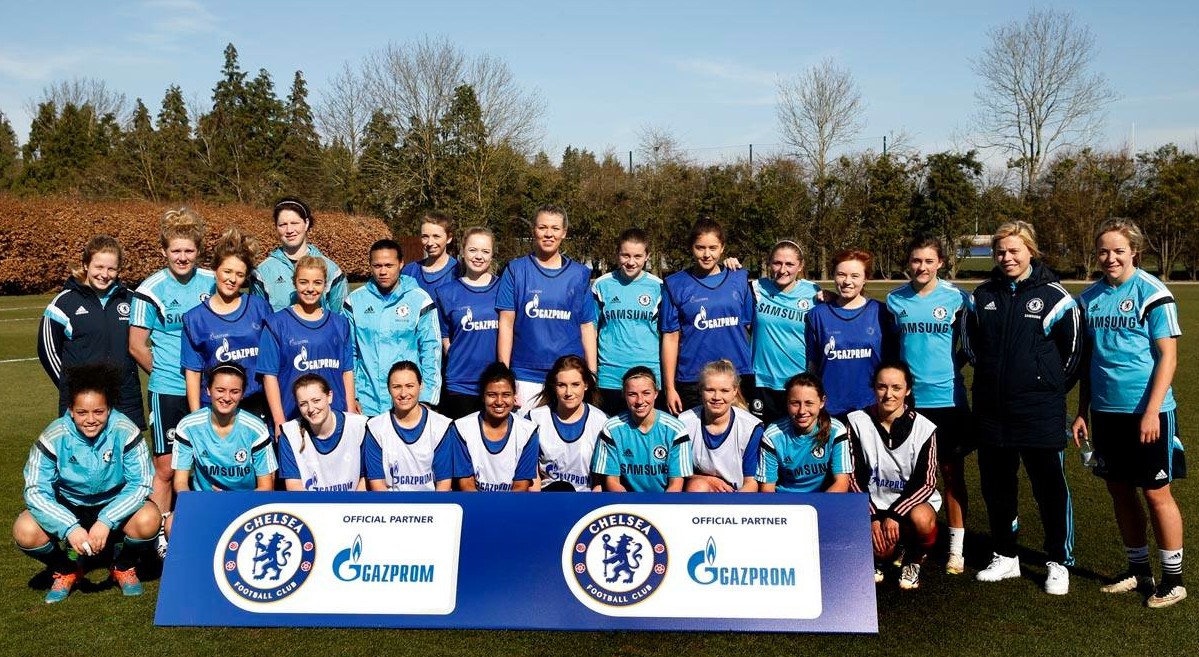 Kingston Ladies Football train with Chelsea