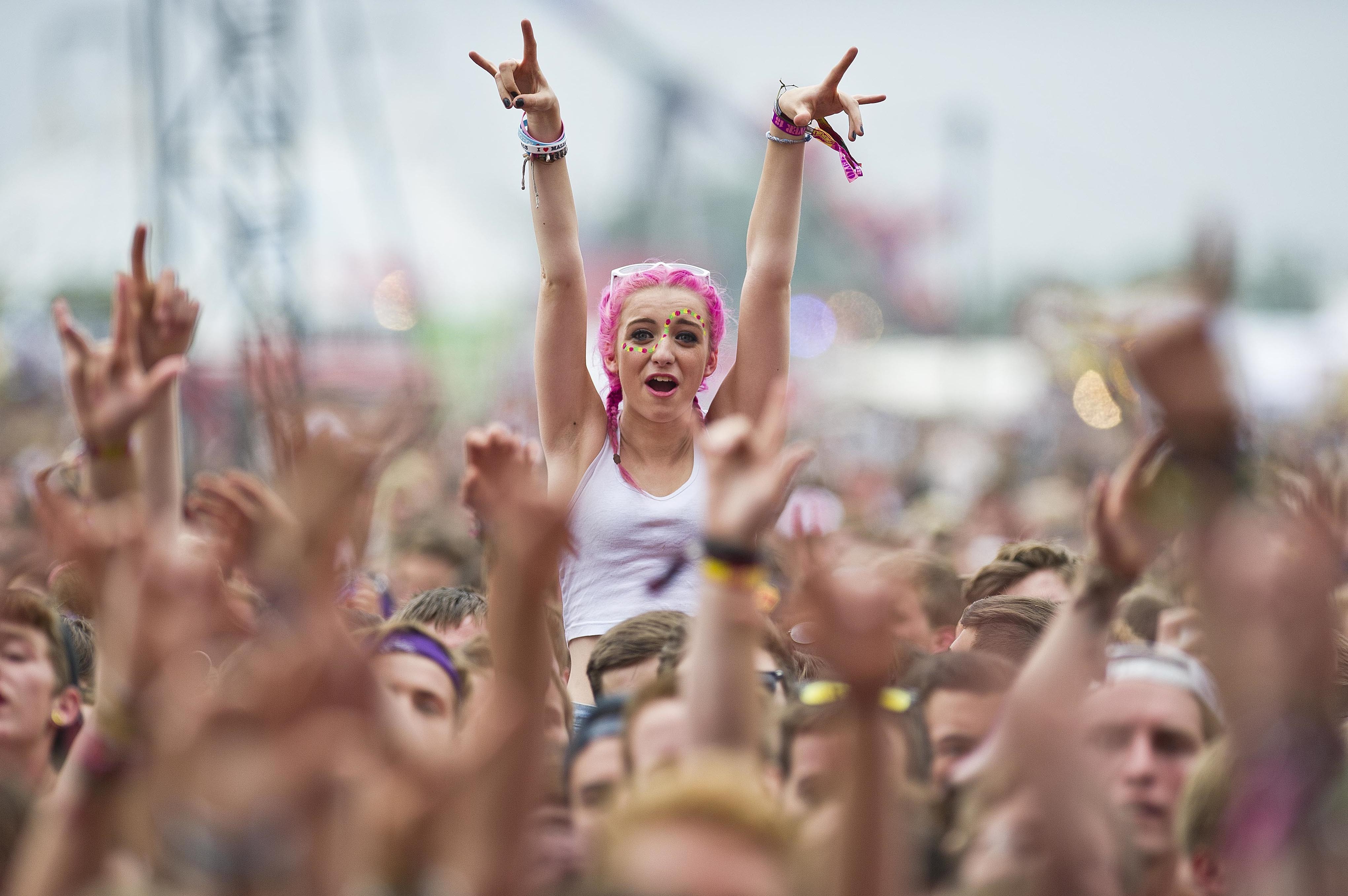 Volunteer to get into festivals for free