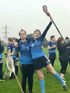 Rikke Nylund and Synne Johnsson had fun at the game. 