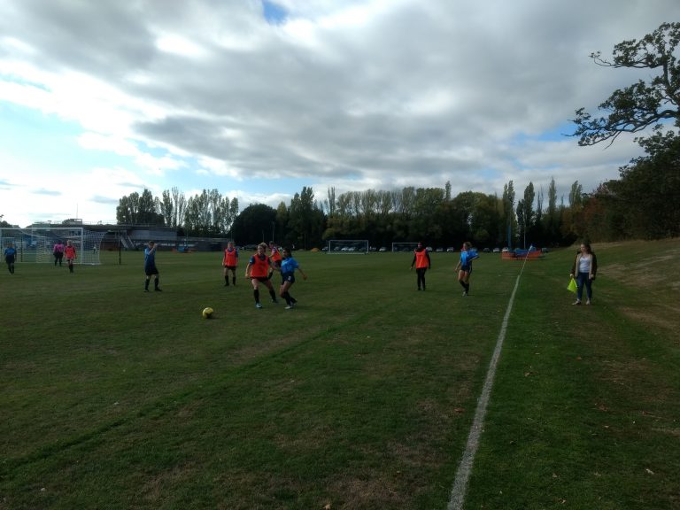 Women’s football goalless draw for mini varsity game