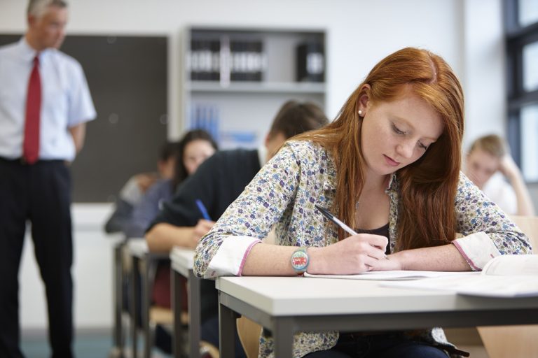 Kingston University slammed for ‘bribing’ students with unconditional offers