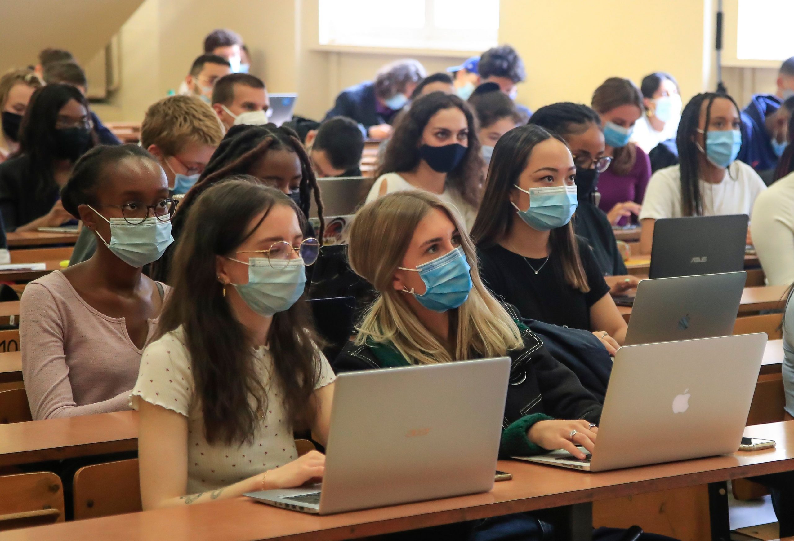 Students attending to school during the Coronavirus pandemic