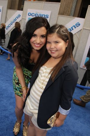 Demi Lovato and her sister Madison on the red carpet