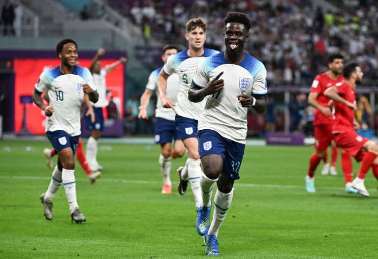 England start World Cup campaign with a dominating win