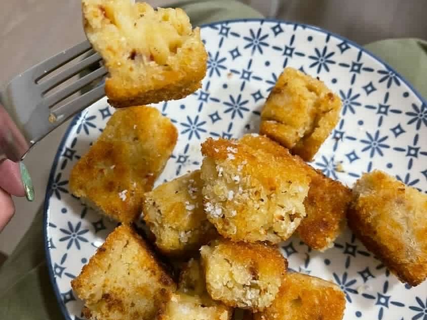 Vegan mac and cheese bites  